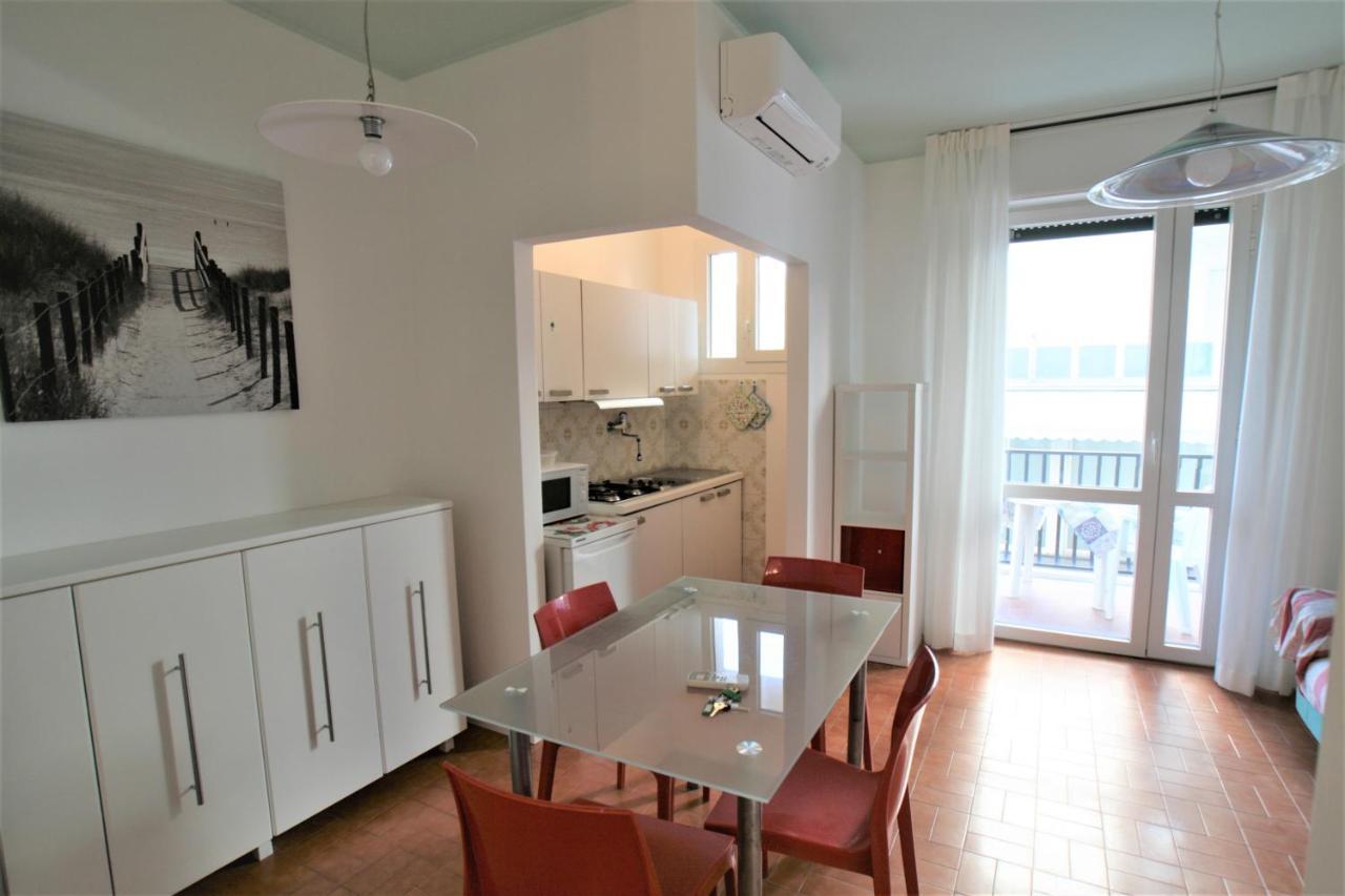 El Palmar Fronte Mare Apartman Lido di Jesolo Kültér fotó